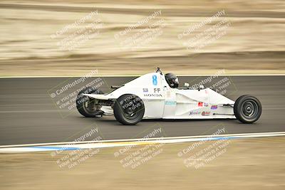 media/Jan-26-2025-CalClub SCCA (Sun) [[cfcea7df88]]/Group 7/Race/